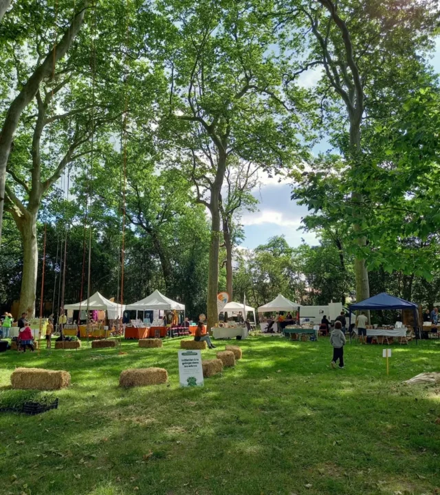 📸 Nous participions hier à la 5ème édition de la Fête de l'Environnement à Bram 🎉🌳🚲💧🐝 

L'occasion pour notre équipe de valoriser toute l'authenticité et la diversité de notre superbe territoire. 👍

Un grand merci aux organisateurs et aux nombreux visiteurs intéressés et intéressants. 😊 À l'année prochaine !

#Fête #environnement #animations #stand  #officedetourismeintercommunal #Piège #Lauragais #Malepère #Bram #aude #audetourisme
#jaimelaude #occitanie #occitanietourisme #sudouest #suddelafrance