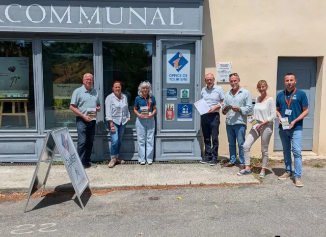 ☀️ℹ La saison touristique est officiellement lancée avec l'ouverture des bureaux d'information touristique de Bram, Montréal de l'Aude et de l'antenne permanente de Fanjeaux. 

À cette occasion, André VIOLA, président de la CCPLM, et Estelle VILESPY, vice-présidente en charge du tourisme, se sont rendus dans les trois offices, accompagnés des élus de chaque commune.

Cette visite a permis de saluer le travail des conseillers en séjour et de mettre à l'honneur le label Accueil Vélo, gage d'un accueil de qualité pour les cyclotouristes.

Dans chaque office, les visiteurs pourront retrouver :

☀️ Les animations de l'été,
🚴‍♀️ Les activités et sites incontournables à découvrir sur la commune et ses alentours,
🏡 Les hébergements du territoire,
🛍️ Une boutique proposant cartes postales, magnets, affiches et souvenirs.

👉 Préparez votre séjour et partez à la découverte de toutes les richesses de notre territoire !

🌐 Plus d'informations : www.collinescathares.com (lien en bio)

#saisonestivale #collinescathares #OfficeDeTourisme #aude #occitanie @audetourisme @voyageoccitanie @fanjeaux_citemedievale @villedebram